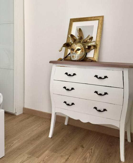 Apartment Queen - - Paris
